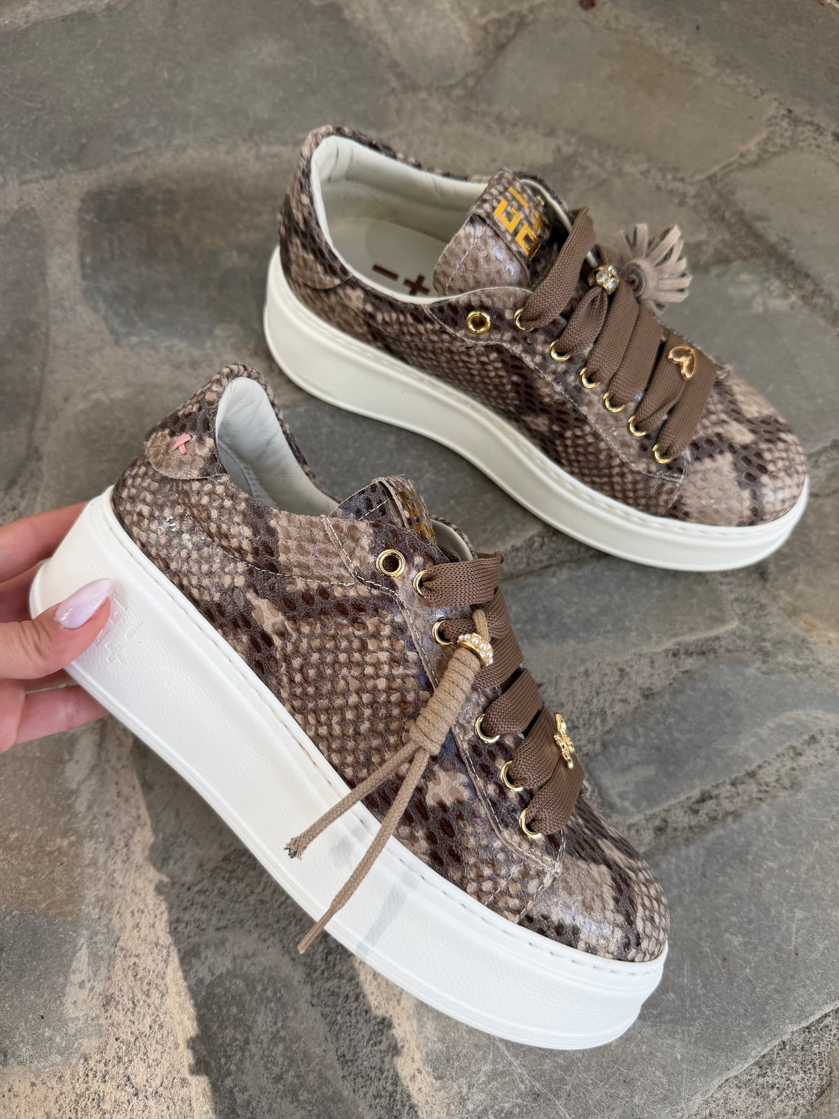 SNEAKERS PIA PITONATA