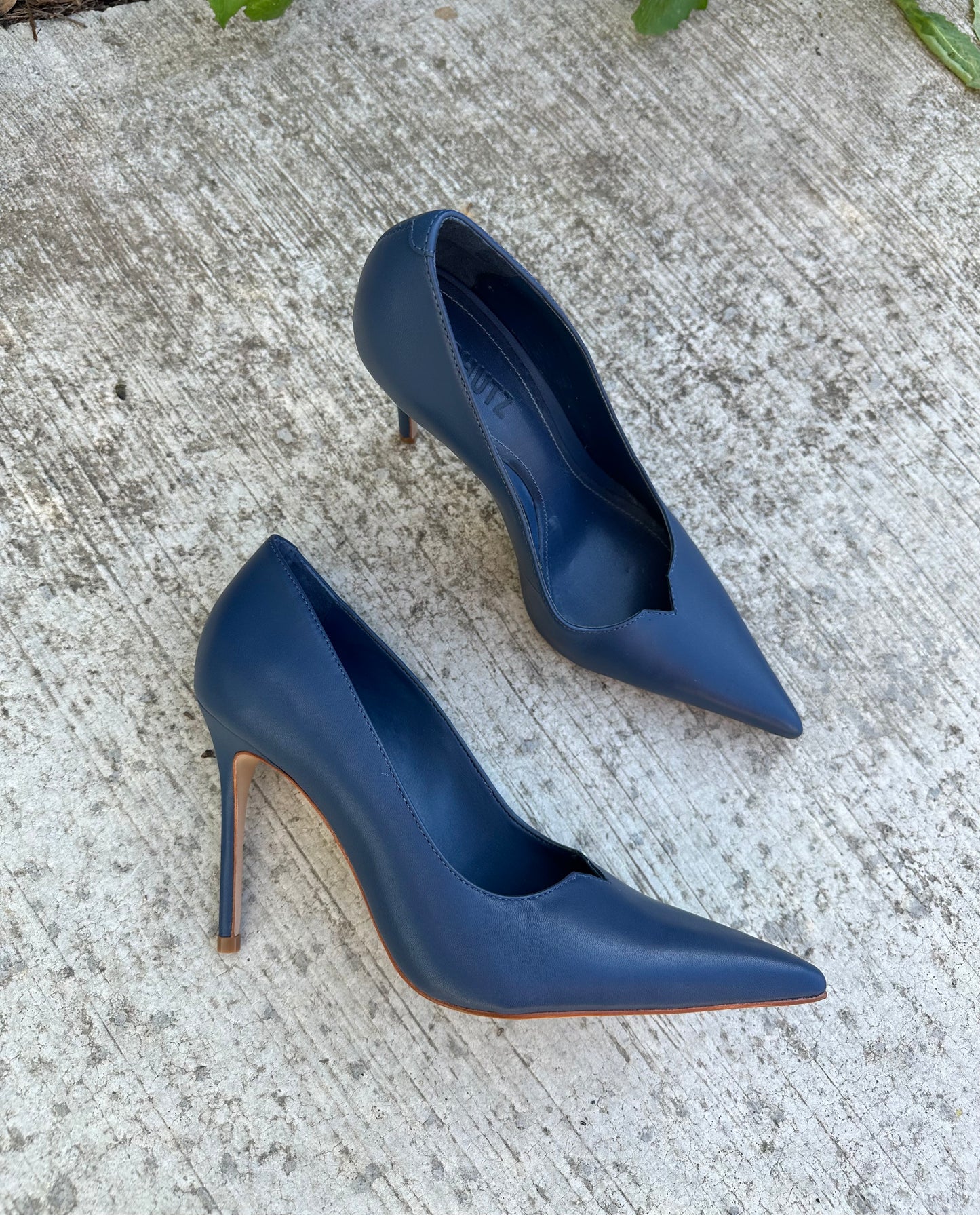 DECOLLETE' PELLE BLU