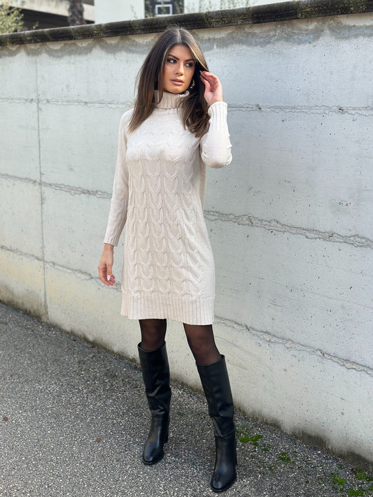 ABITO IN MAGLIA AVORIO