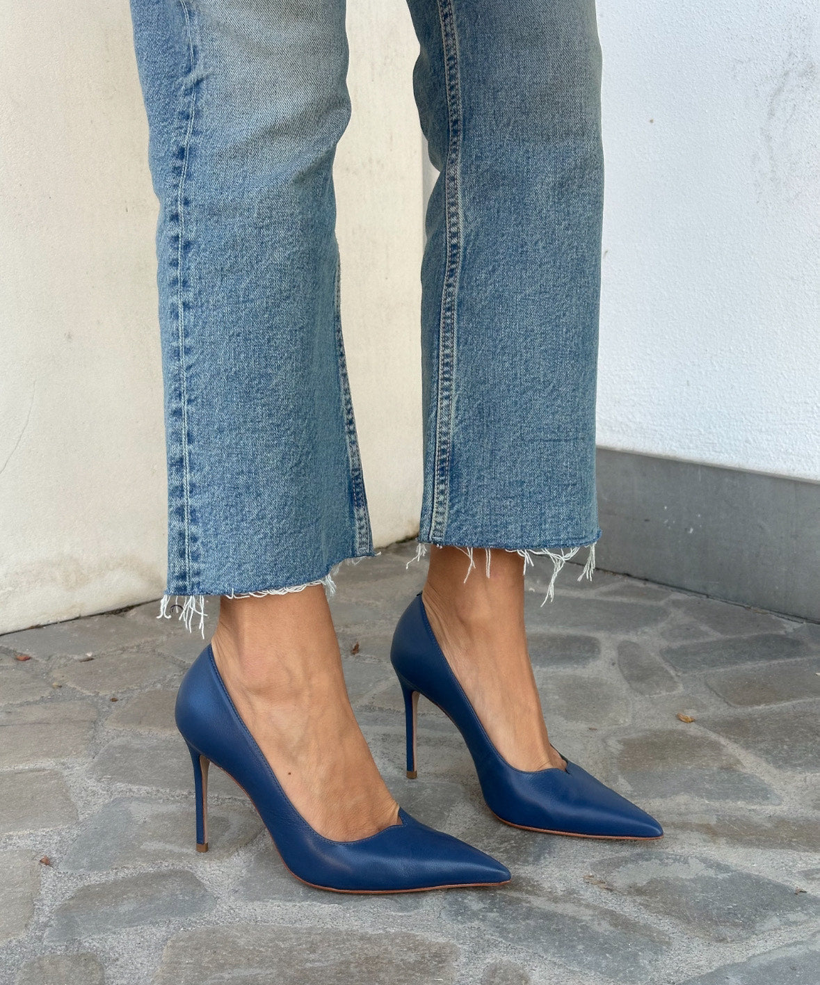 DECOLLETE' PELLE BLU