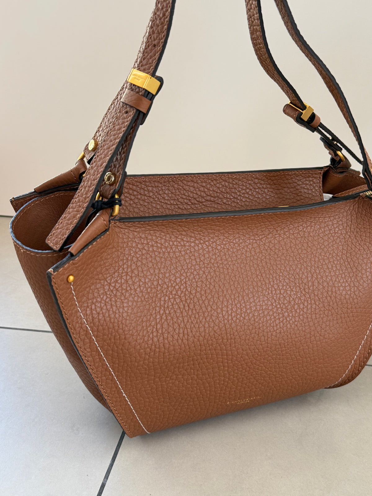 BORSA BLOOM CUOIO