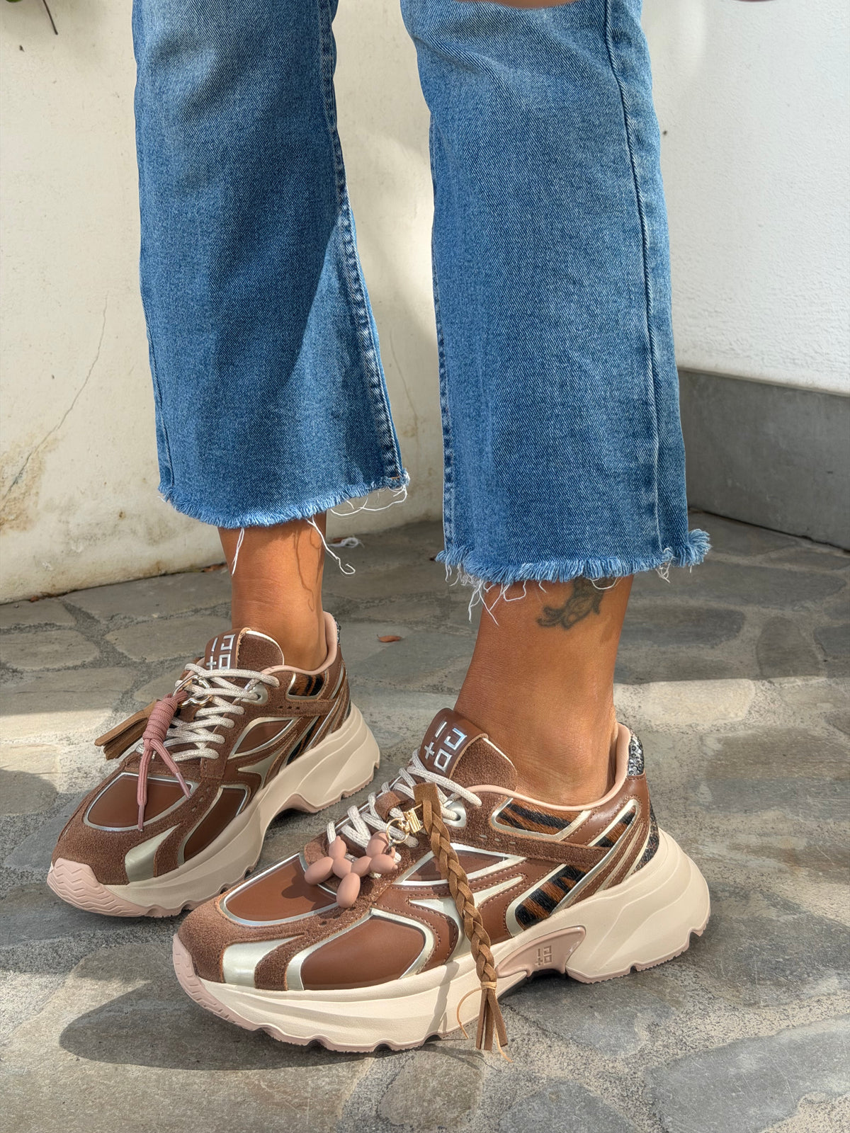SNEAKERS DALIA MARRONE