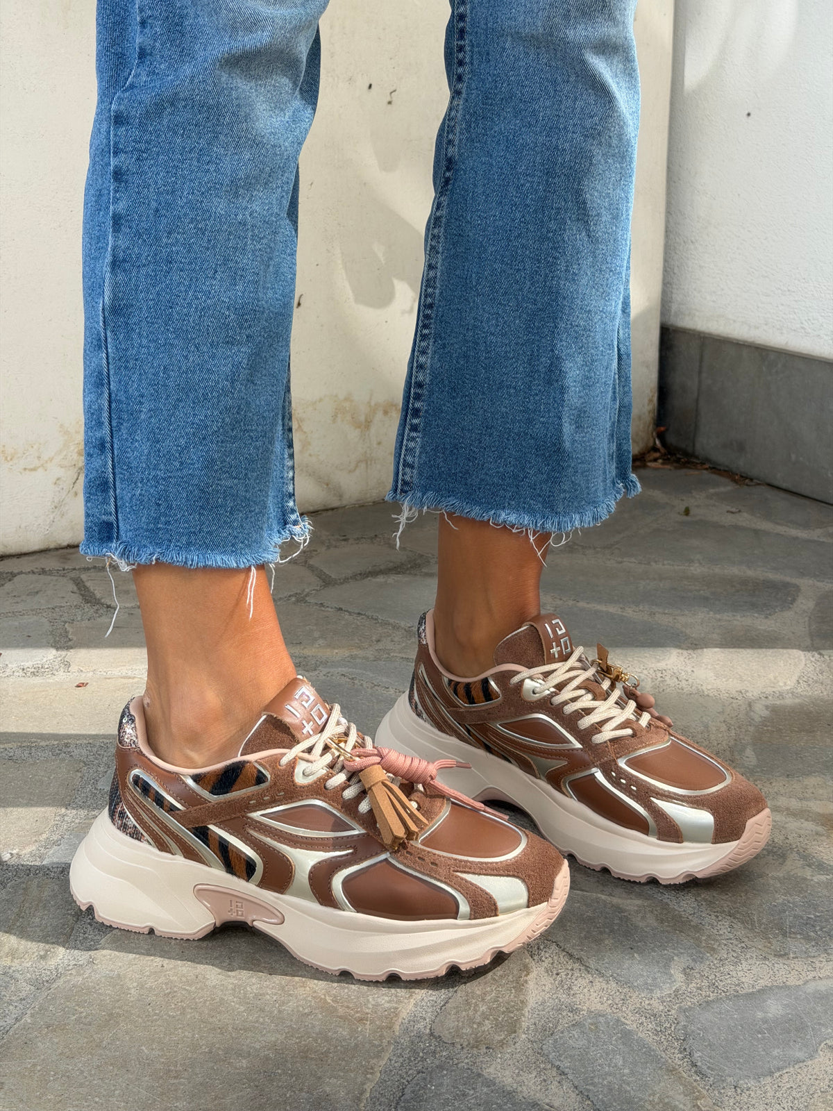 SNEAKERS DALIA MARRONE