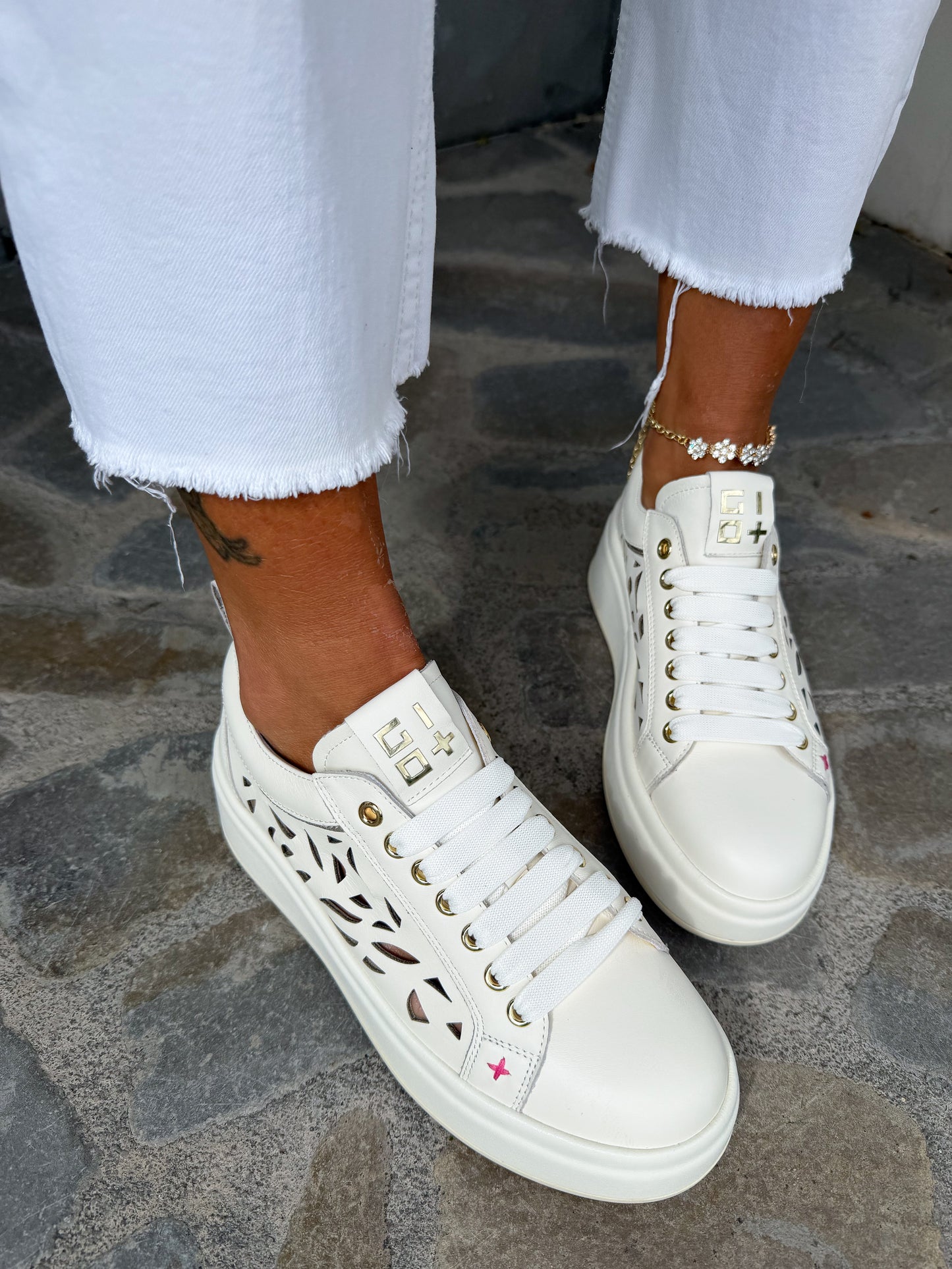 SNEAKERS OLIVA LATTE