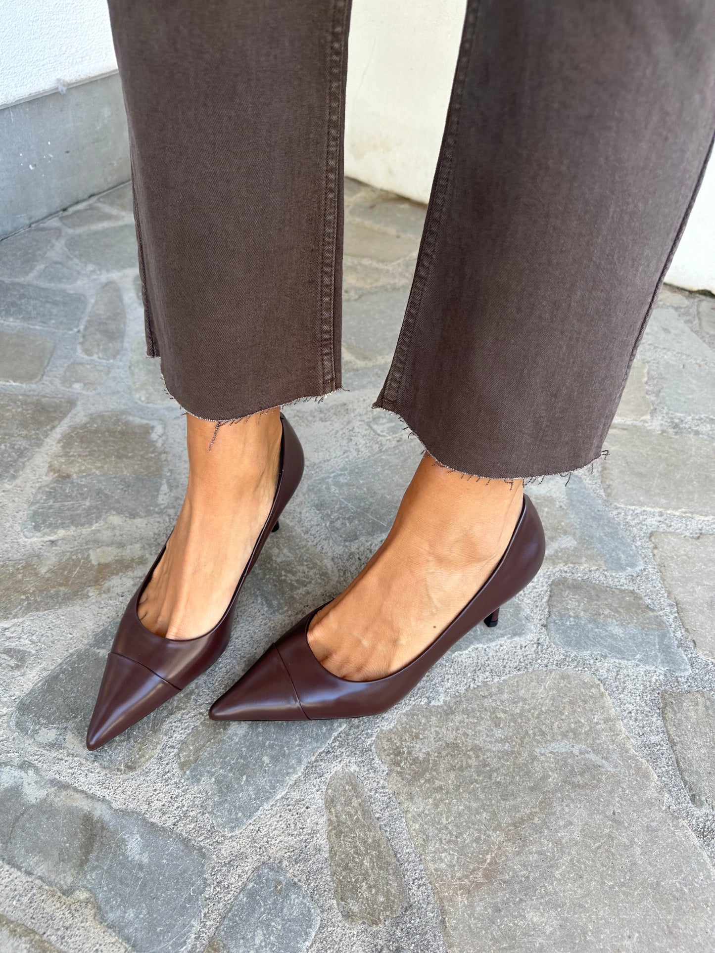 DECOLLETE' IN PELLE MARRONE