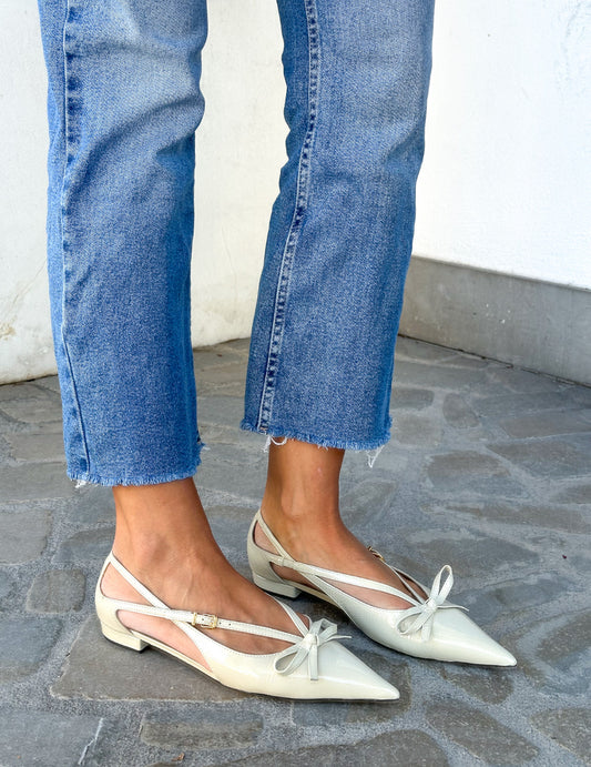 BALLERINA IN PELLE GHIACCIO