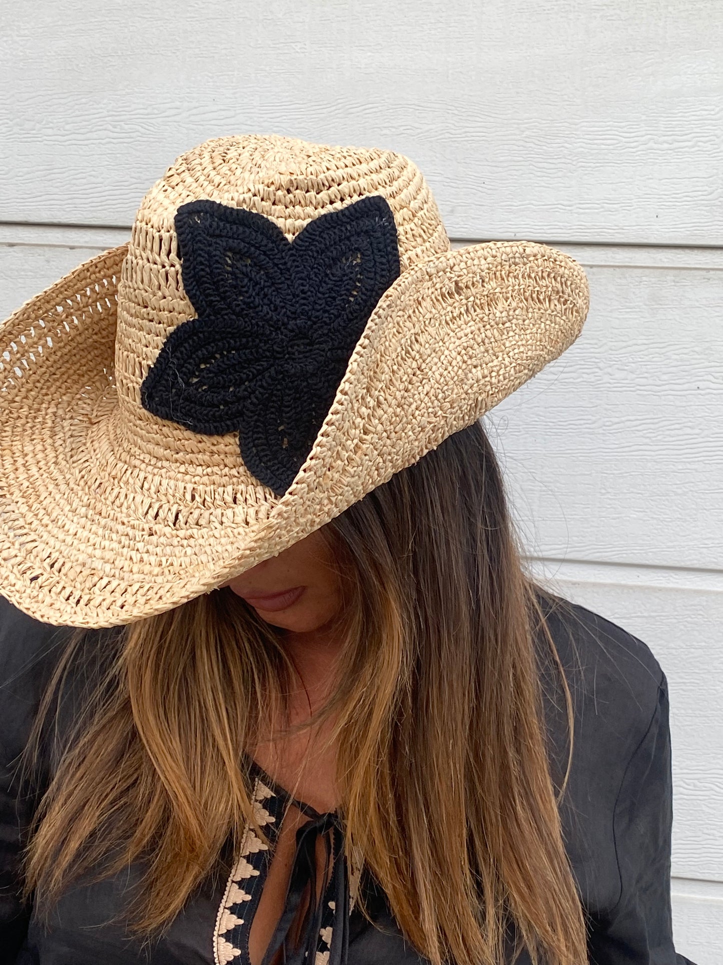 CAPPELLO IN RAFIA