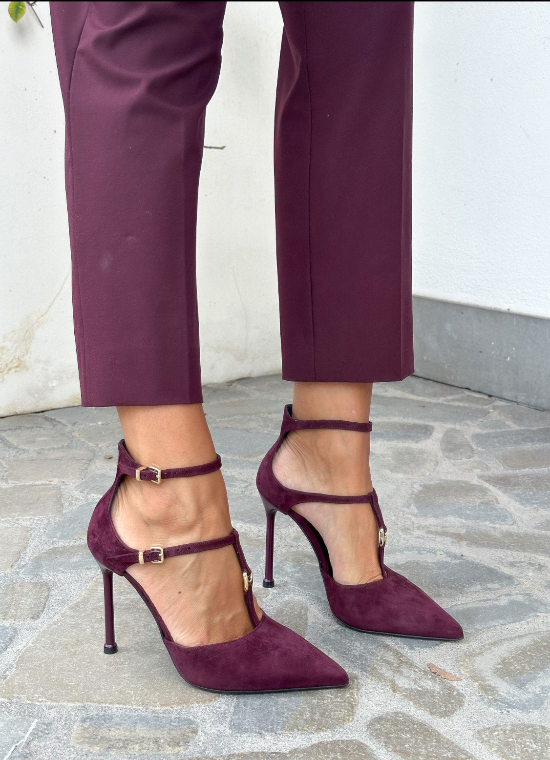 DECOLLETE' IN CAMOSCIO BORDEAUX