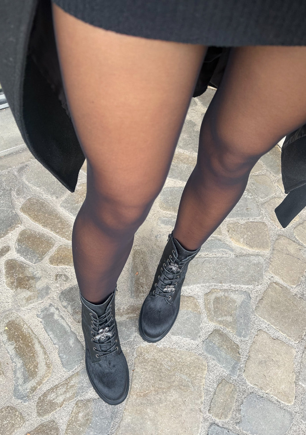 ANFIBIO IN CAVALLINO NERO