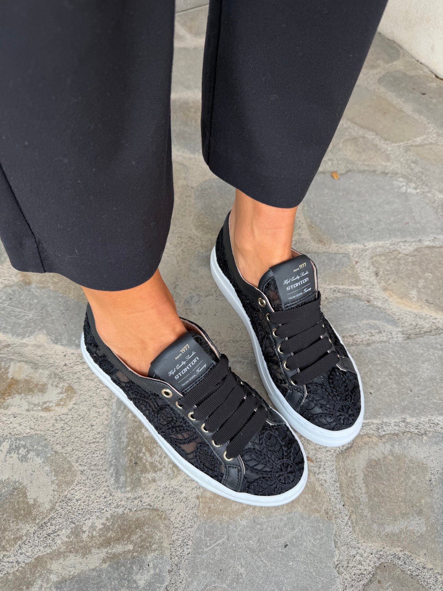 SNEAKERS LACE NERA